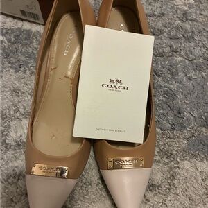 Cream Stiletto Heels with Glossy Finish